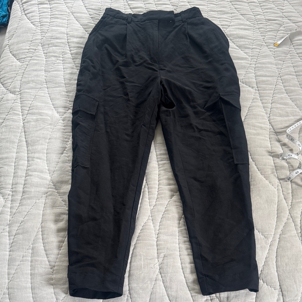 Black Ankle-Length Women's Pants